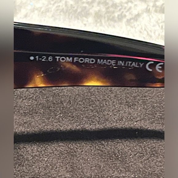 Tom Ford Dakota 02 sunglasses TF554  Black Sunglasses with Case EUC - Picture 7 of 10